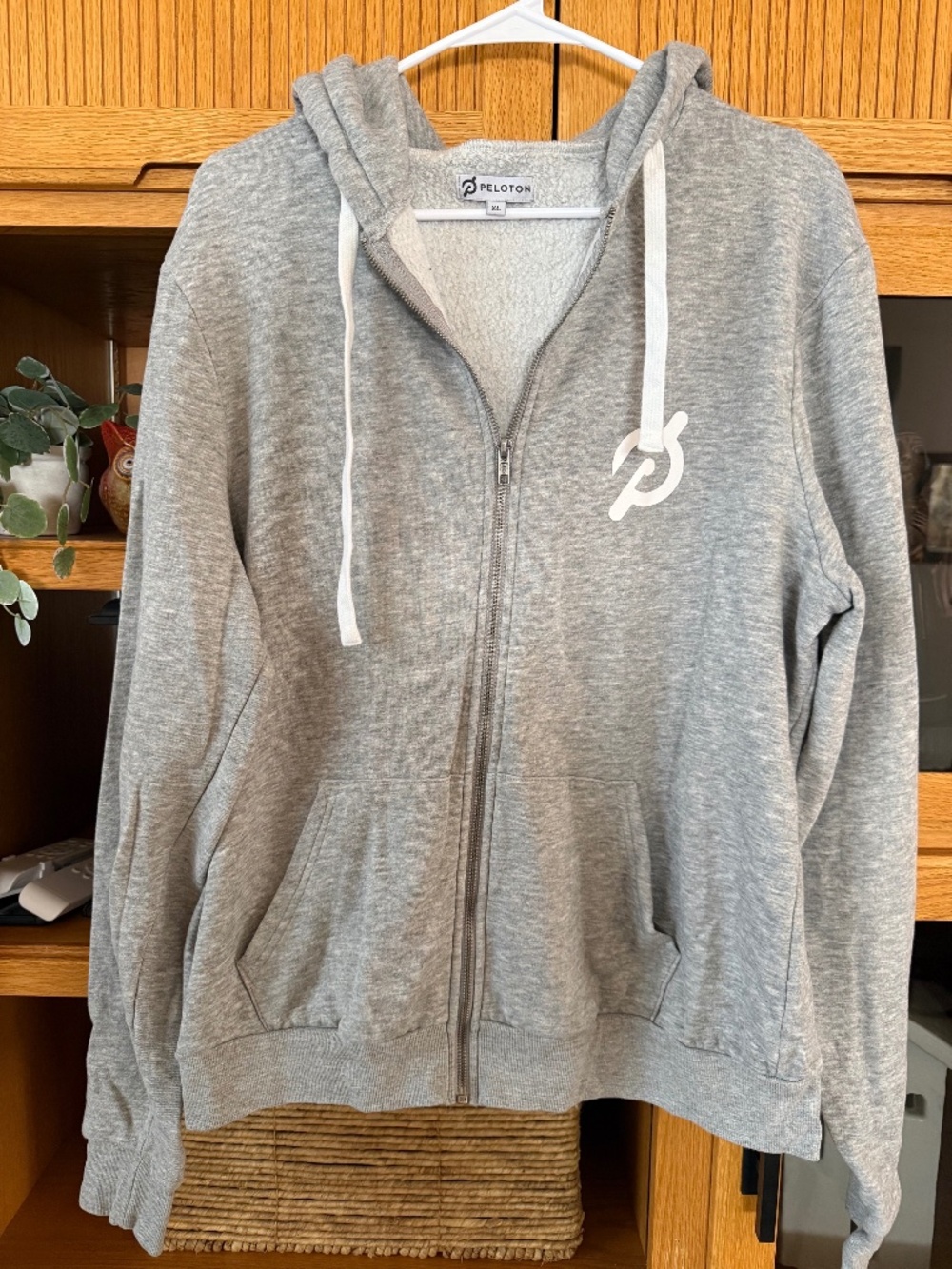Woman's Peloton Gray Zip Up Hooded Sweatshirt, XL